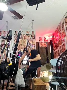 luvs2cumm69 online show from 10.21.25