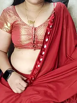 Traditional Housewife  online show from 09.12.25