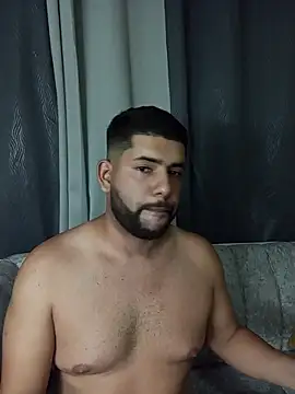 Snapshot of passionate_love22 chatting on 10.22.25 passionate love22 online show from 10.22.25