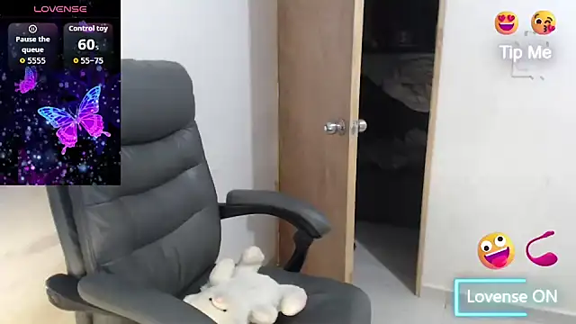 sweettmiah online show from 04.15.26