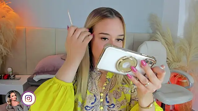 sofia pamela online show from 02.04.26