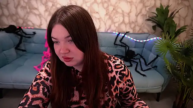 RosieMoons online show from 10.25.25