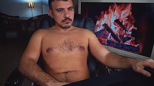 Snapshot of officeman7 chatting on 01.25.25 officeman7 online show from 01.25.25