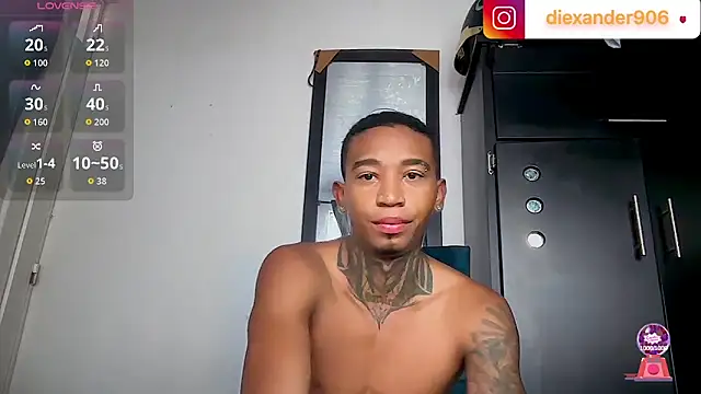sexy blacks  online show from 04.14.26