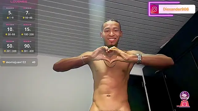 sexy blacks  online show from 06.01.26