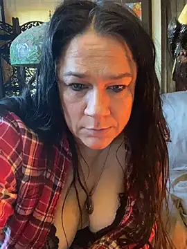 Snapshot of sexyasscougar chatting on 02.27.25 sexyasscougar online show from 02.27.25