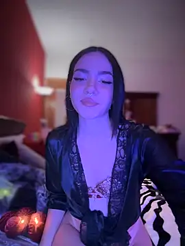 Snapshot of ShannonShanny chatting on 01.10.25 ShannonShanny online show from 01.10.25