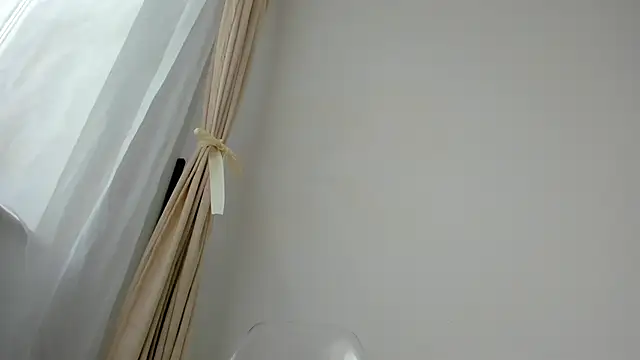 Snapshot of angeloflovee chatting on 11.15.25 angeloflovee online show from 11.15.25