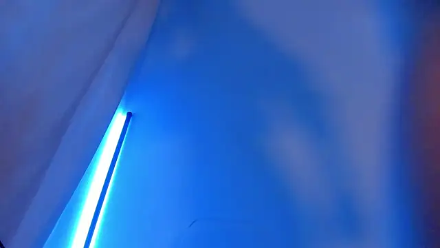 Snapshot of angeloflovee chatting on 12.15.25 angeloflovee online show from 12.15.25