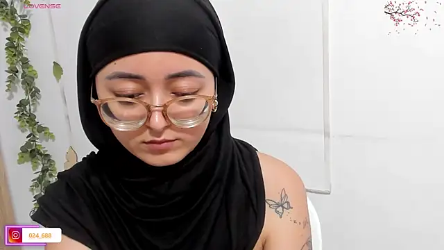 Snapshot of aysel_elid chatting on 06.08.26 aysel elid online show from 06.08.26