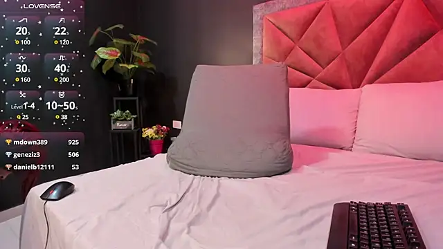 mia milff online show from 02.17.25