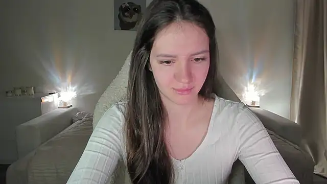 Sonia moon  online show from 10.05.25