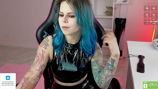 Latex Kitty online show from 09.28.25