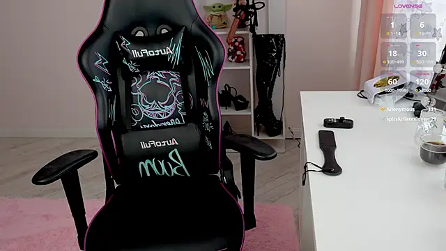 Latex Kitty online show from 05.12.26