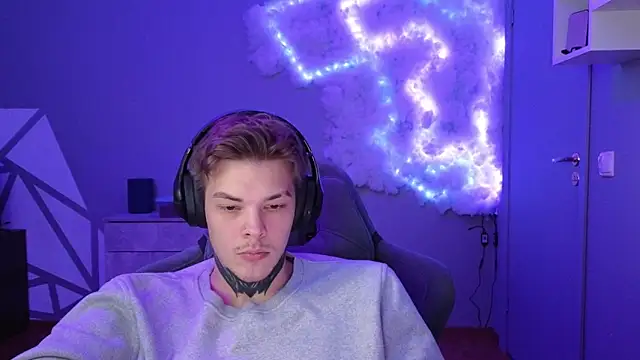 DENIS HERE online show from 12.08.24