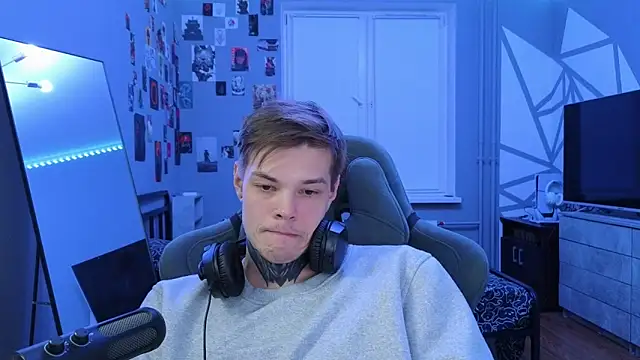 DENIS HERE online show from 03.01.25