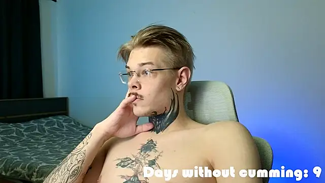 DENIS HERE online show from 04.28.26