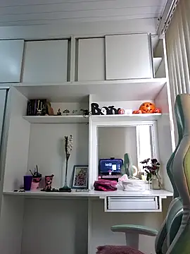 Ahrya  online show from 10.31.25