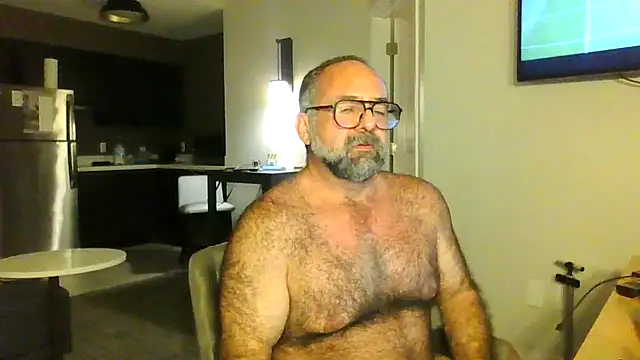 Snapshot of chainjulious chatting on 06.26.26 chainjulious online show from 06.26.26