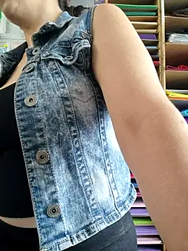 Mia Novikov online show from 09.18.25