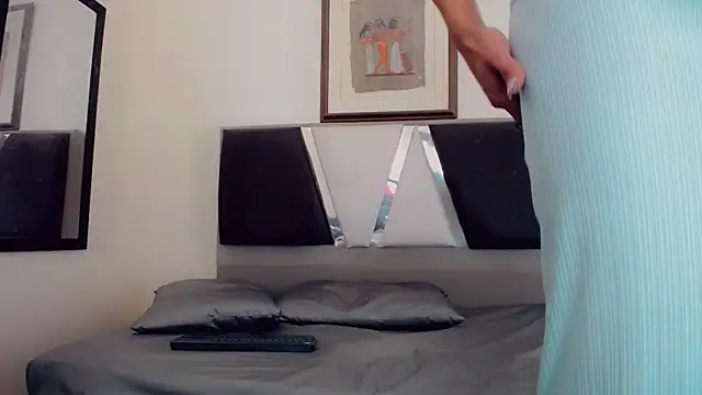 hilary rodriguez online show from 01.28.25