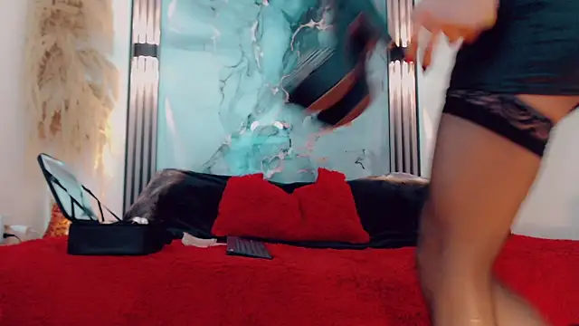 hilary rodriguez online show from 09.16.25