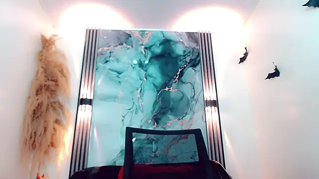 hilary rodriguez online show from 09.22.25