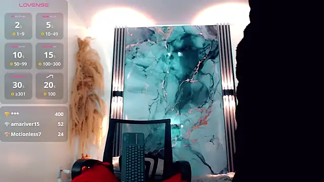 hilary rodriguez online show from 09.30.25