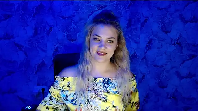 Snapshot of nika_gold1 chatting on 06.13.26 nika gold1 online show from 06.13.26