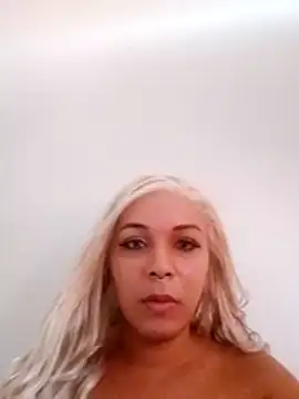 Snapshot of transgirl26 chatting on 04.18.26 transgirl26 online show from 04.18.26