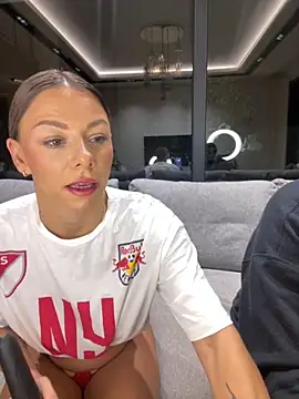 SexOnMyLvL online show from 10.03.25