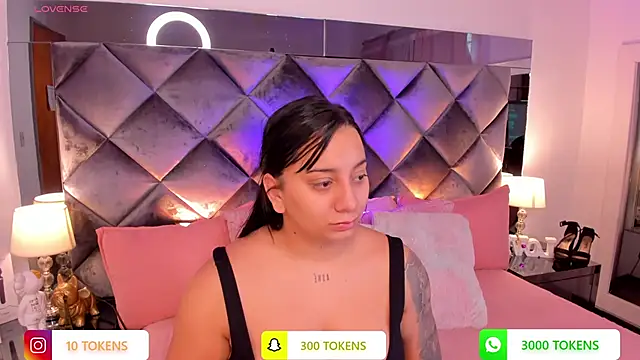 sofhiaa adaams online show from 02.22.25