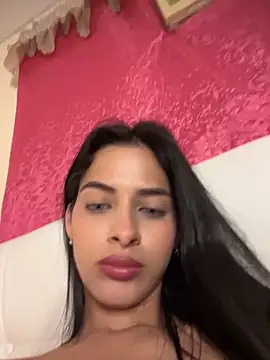 Snapshot of violetta-brown1 chatting on 04.30.26 violetta-brown1 online show from 04.30.26