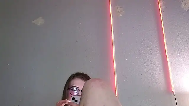kittykat 1999xh online show from 10.19.25
