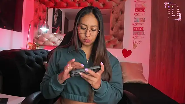 AmelyaMann online show from 02.18.26