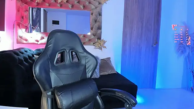 AmelyaMann online show from 05.17.26