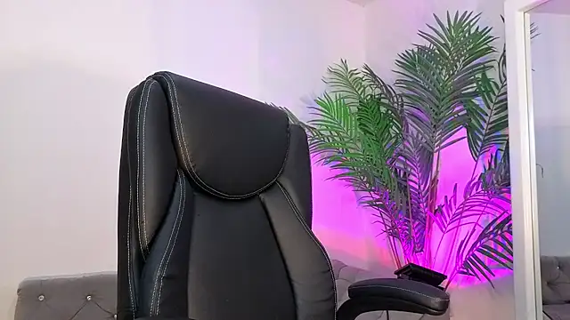 alina cruz online show from 11.04.25