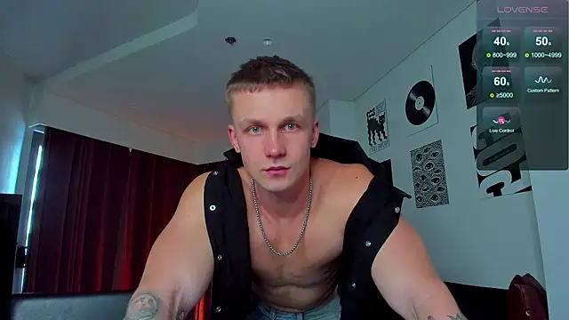Snapshot of Samuel_Andrew chatting on 07.31.26 Samuel Andrew online show from 07.31.26
