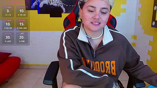 isabeautyx19 online show from 03.13.25