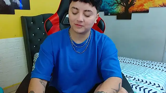 isabeautyx19 online show from 10.30.25