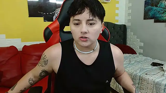 isabeautyx19 online show from 11.24.25