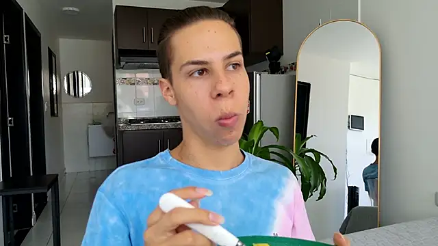 grey   27 online show from 02.24.25