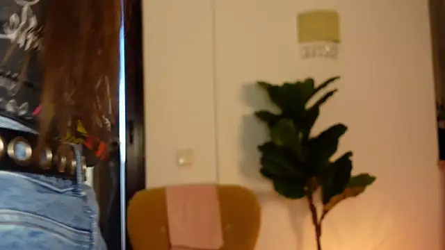 Snapshot of NinaCrystal1 chatting on 04.05.26 NinaCrystal1 online show from 04.05.26