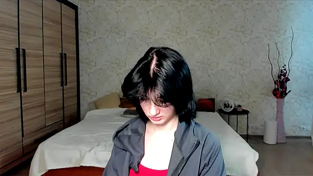 JulisSweet online show from 01.26.25