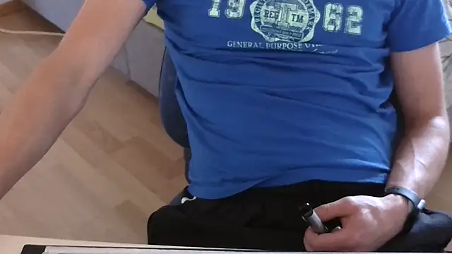 Snapshot of SissyStefanie chatting on 05.28.26 SissyStefanie online show from 05.28.26
