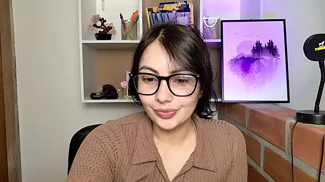Snapshot of lalawhitte chatting on 05.20.26 lalawhitte online show from 05.20.26