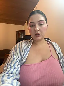 Kamilla Loop online show from 10.28.25