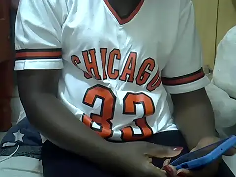 Snapshot of ebonyzoe chatting on 06.03.26 ebonyzoe online show from 06.03.26