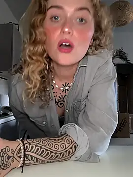 Goldloeckchen159 online show from 12.21.24