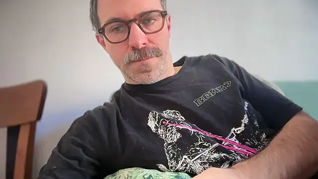 Snapshot of Brianjonest chatting on 04.06.26 Brianjonest online show from 04.06.26